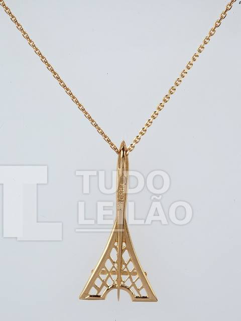 FRED PARIS. Colar em ouro amarelo 18k, com pingente da Torre Eiffel