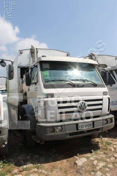 Caminhão VW 17-250E Placa: EQT6508 RENAVAM: 272702994 CHASSI: 9533N82T8BR119414 PREFIXO: 210143