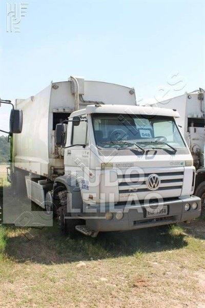 Caminhão VW 17-250E Placa: EUF1358 RENAVAM: 272727873 CHASSI: 9533N82T2BR120476 PREFIXO: 210144