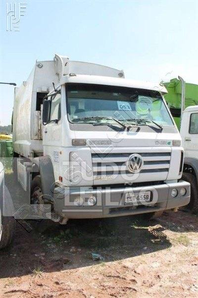 Caminhão VW 17-250E Placa: EQT6558 RENAVAM: 272727130 CHASSI: 9533N82T0BR119469 PREFIXO: 210137