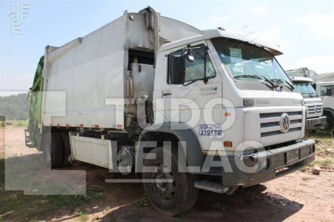Caminhão VW 17-250E Placa: EQF4794 RENAVAM: 271748354 CHASSI: 9533N82T7BR119730 PREFIXO: 210122