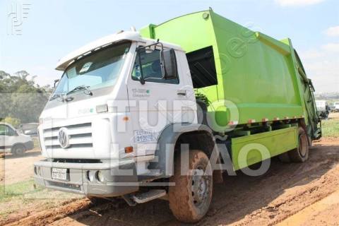 Caminhão VW 17-250E Placa: EQT6577 RENAVAM: 271676205 CHASSI: 9533N82TXBR118071 PREFIXO: 210078