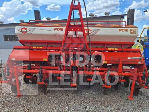 PLANTADEIRA KUHN PG 900