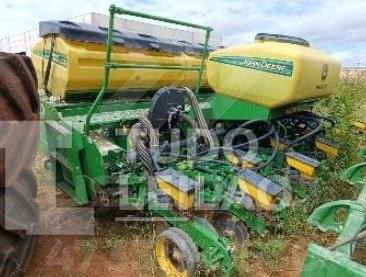 PLANTADEIRA JOHN DEERE 2122