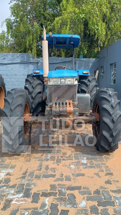 TRATOR NEW HOLLAND 7630