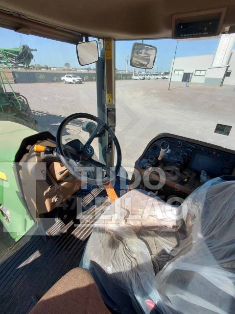 TRATOR JOHN DEERE 7230J ANO 2023