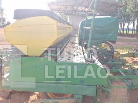 PLANTADEIRA JOHN DEERE 2126
