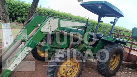 TRATOR JOHN DEERE 5403 4X4 ANO 2010