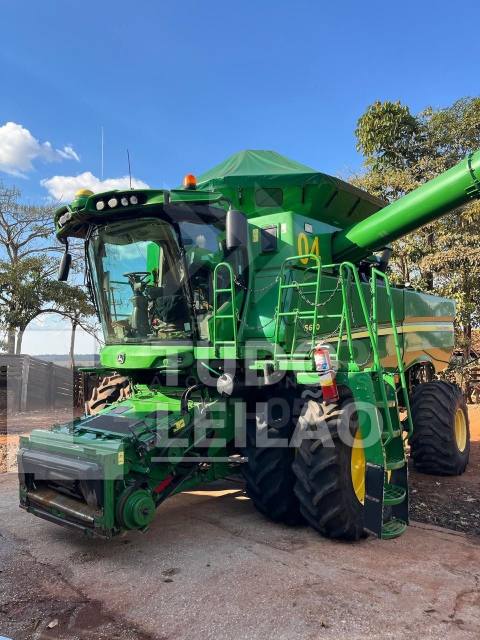 COLHEITADEIRA JOHN DEERE S670 COM PLATAFORMA 35 PÉS