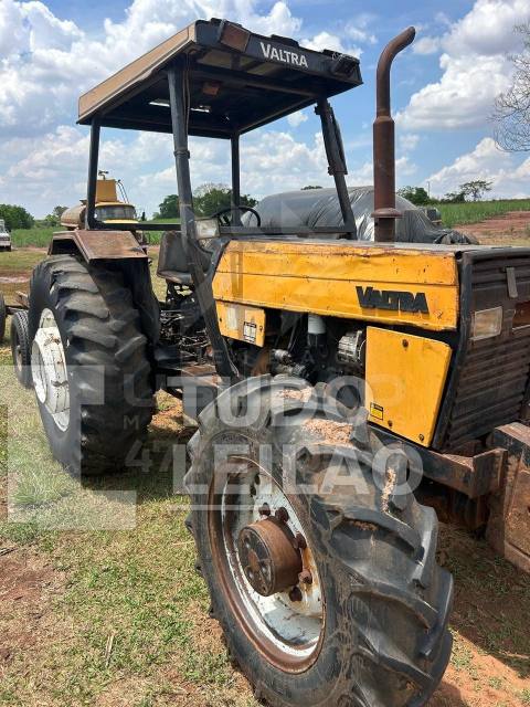 TRATOR VALTRA 785