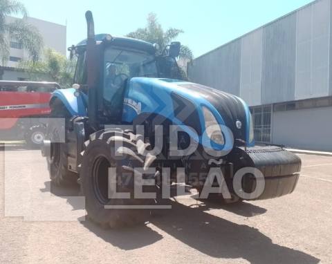 TRATOR NEW HOLLAND T8 325