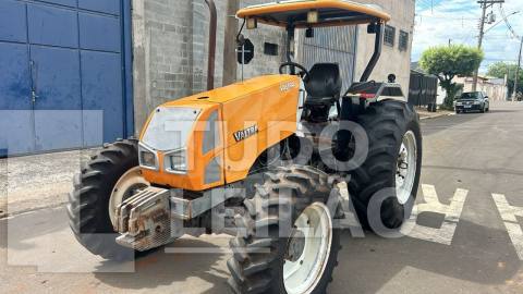 TRATOR VALTRA A750