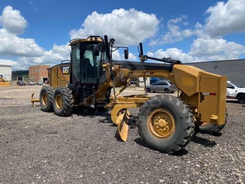 MOTONIVELADORA CATERPILLAR 140M