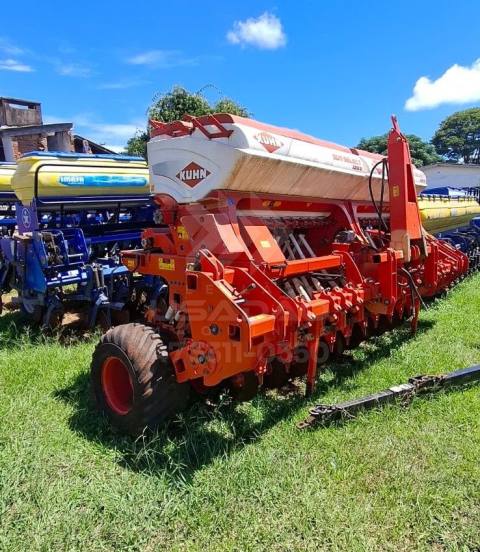 SEMEADEIRA KUHN SDM SELECT 2219/21