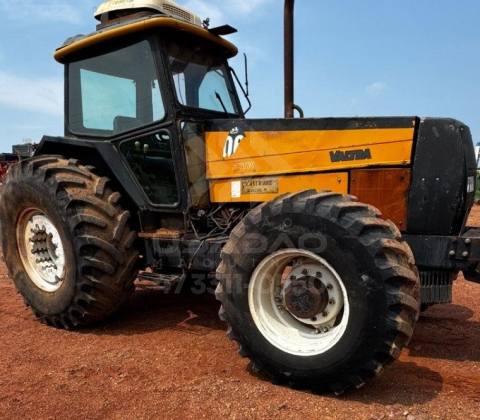 TRATOR VALTRA BH 180