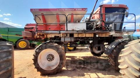 PULVERIZADOR SERVSPRAY HIDRO 4X4 4000 GAFANHOTO