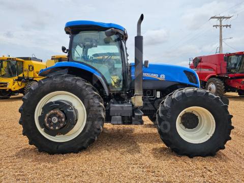 TRATOR NEW HOLLAND T7 260