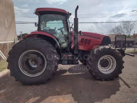 TRATOR CASE PUMA 230