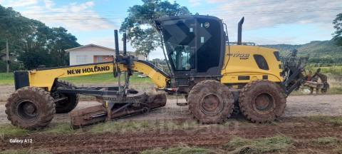 MOTONIVELADORA NEW HOLLAND RG170B VHP